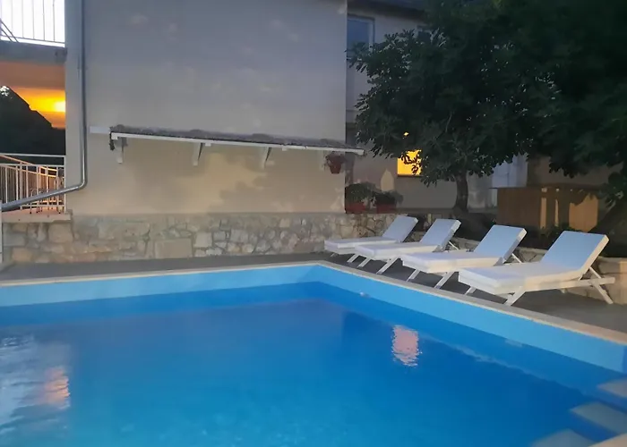 Sonja تريبينيي